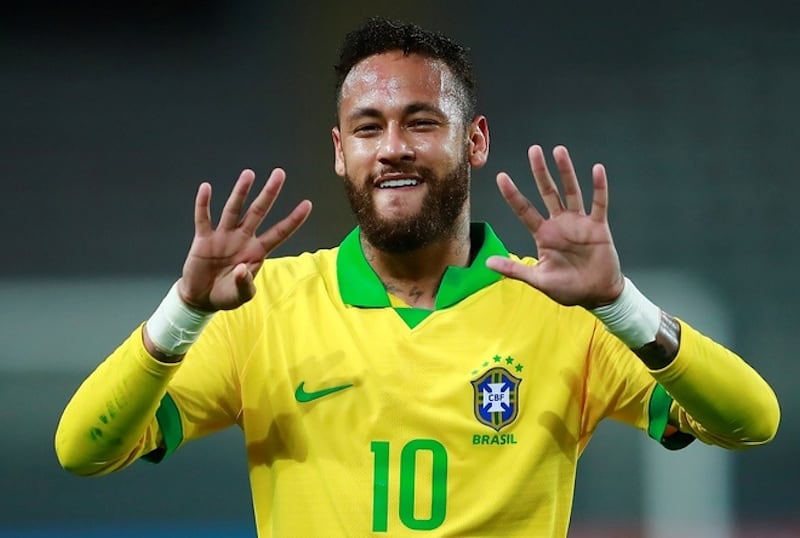 Neymar đang đá cho đội nào? Đội tuyển bóng đá quốc gia Brasil và câu lạc bộ Paris Saint Germain