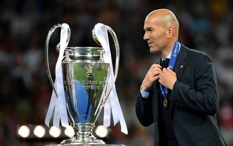 cầu thủ xuất sắc nhất thế giới Zinedine Zidane