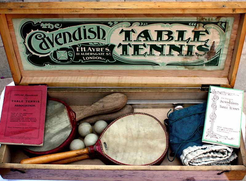 Bóng bàn bắt nguồn từ trò chơi “paddle-ball” của Anh vào cuối thế kỷ XIX