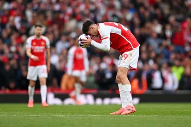Paul Merson tiết lộ nguyên nhân gây sốc khiến Arsenal thua trận