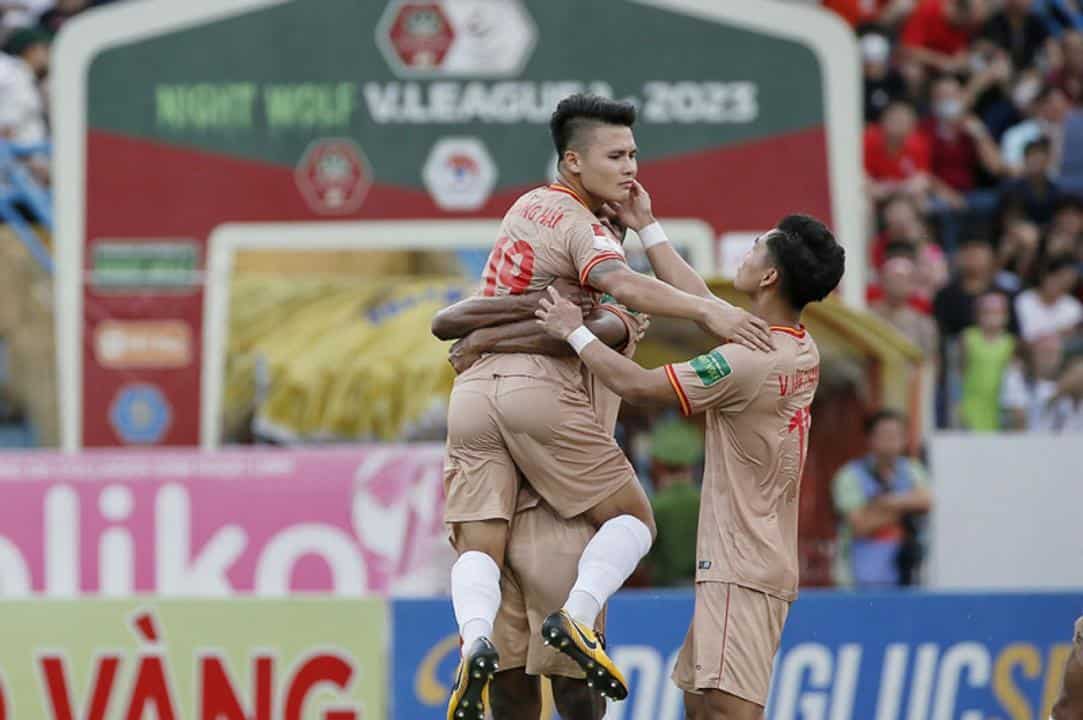CLB Hà Nội yêu cầu thay đổi thời gian thi đấu tứ kết Cúp quốc gia vì sân Hàng Đẫy